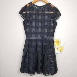 Romeo & Juliet Couture Skater Dress Black size small